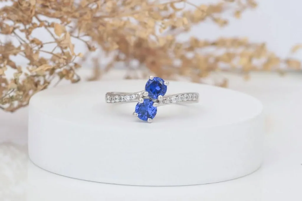 Model Cincin Blue Sapphire