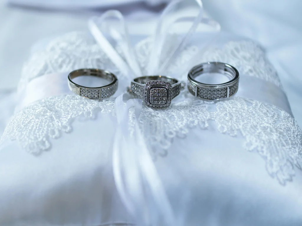jenis logam untuk cincin nikah