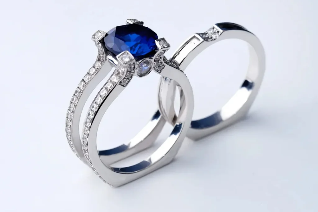 Cincin Sapphire Majesty