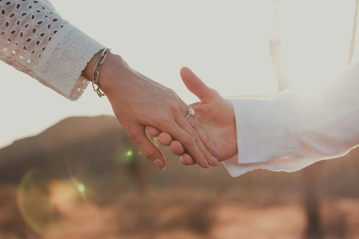 Foto Cincin Tunangan