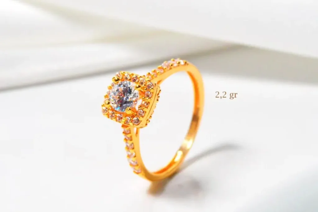 Model Cincin Tunangan Emas Terbaru