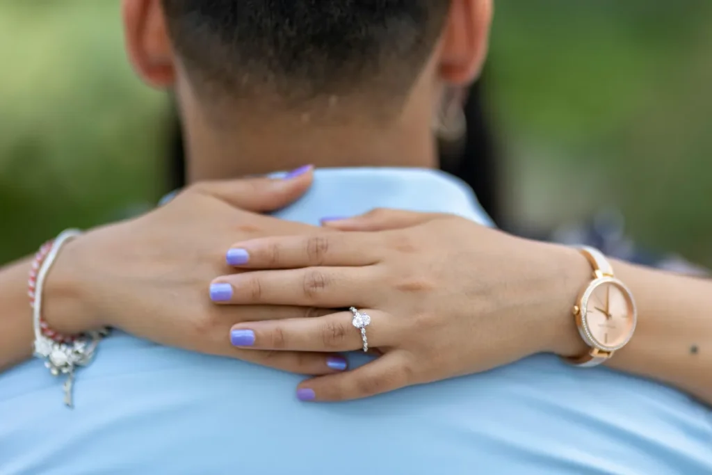 cincin tunangan simple