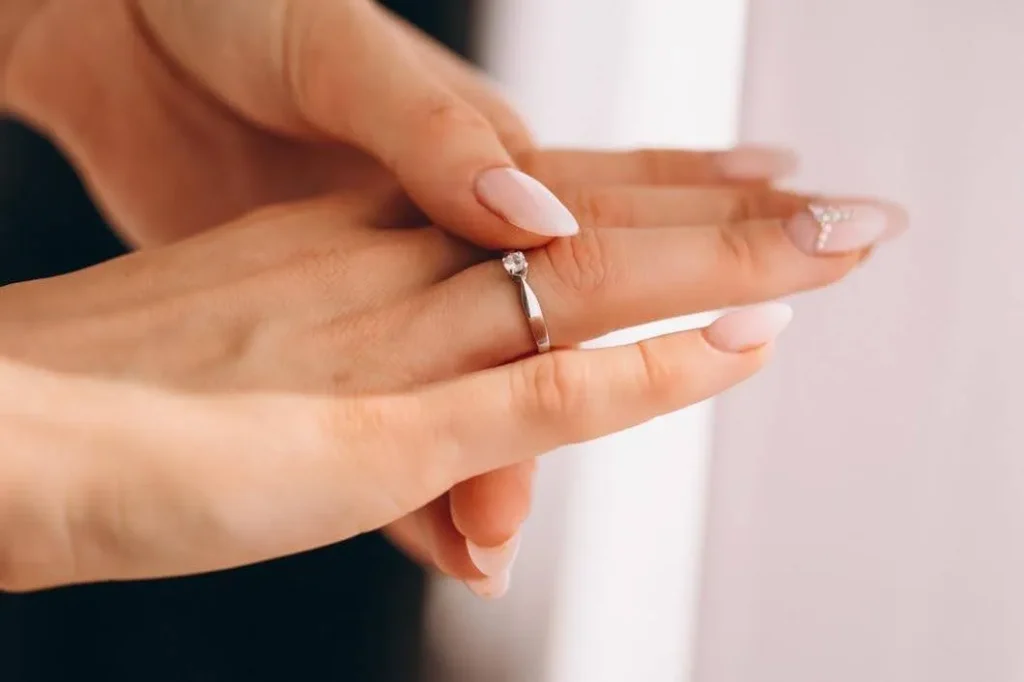 Cara Membedakan Cincin Emas Asli dan Palsu