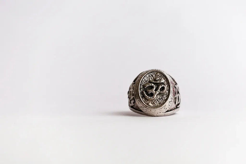 Model Cincin Pria Elegan