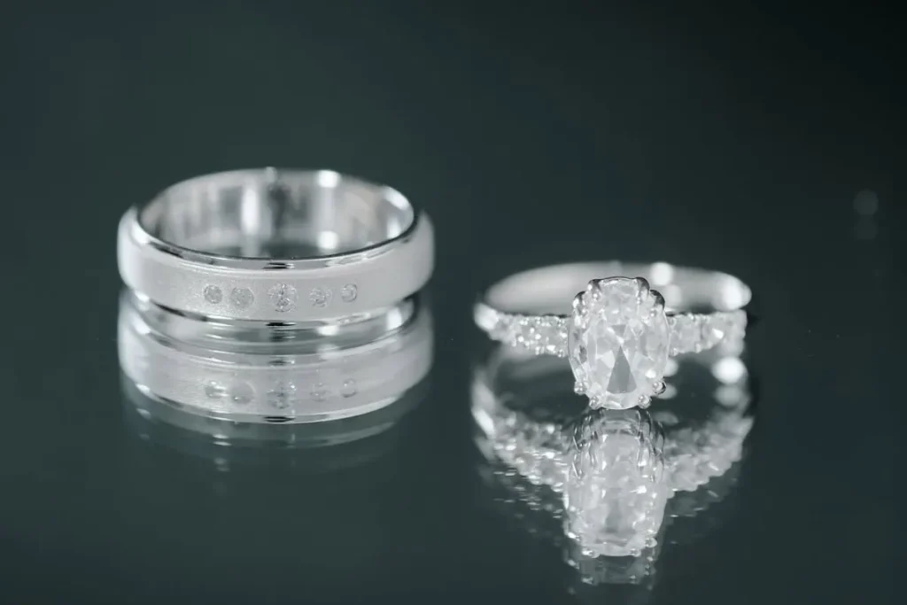 Rekomendasi Cincin Tunangan Wanita